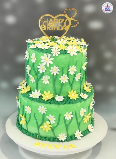 2 Layer Daisy Green Cake.jpg